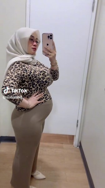 Viral Bu Guru Salsa Hamil - Video Tiktok CapCut