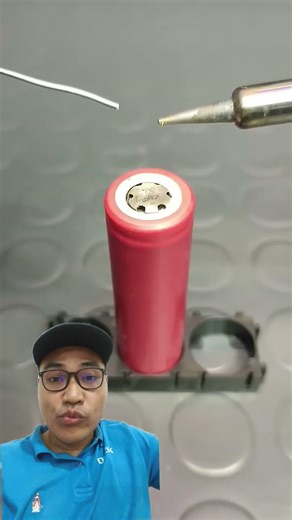 tips soldering baattery #viral #automobile #machine #caraservishp #funny #tips #howto #repair #fyp