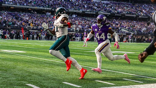 Highlight: Jalen Hurts with a 37-yard touchdown pass to A.J. Brown vs. Vikings