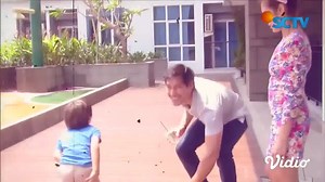 Richard Kyle kecewa putus dari Jessika Iskandar, dirinya mengaku masih sayang dengan El Barack. Hmmm, apa mungkin ada sinyal-sinyal untuk balikan? Intip kebenarannya di #HotShot #SCTVInfotainment | SCTV