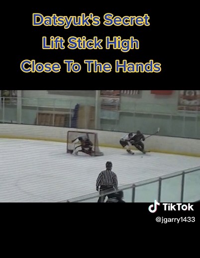 Mastering Two-Way Play in Hockey: Datsyuk's Secrets Revealed