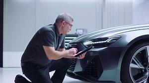 Wenn es um Service geht, kümmern wir uns um alle Details. Damit Sie sich voll und ganz auf Ihren Tag konzentrieren können. | Audi Deutschland