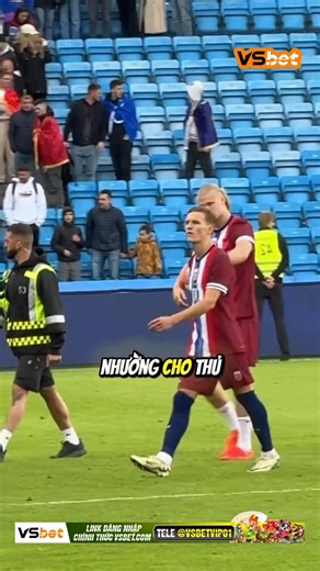 2.8K views · 59 reactions | Anh chỉ thích ghi bàn khó chứ dăm ba quả pen thì không cần #bongda | Meme Bóng Đá | Facebook