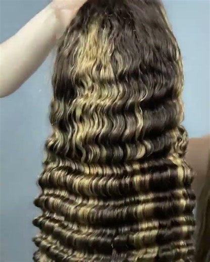 Deep Wave vs Straight Lace Wig | Honey Blonde Highlight Wig