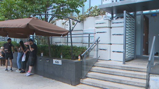 Café cannabis store in Fort York shut, now selling on street