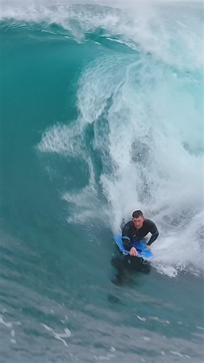 Bodyboarder Surfing South Coast Australia #bodyboard #bodyboarding