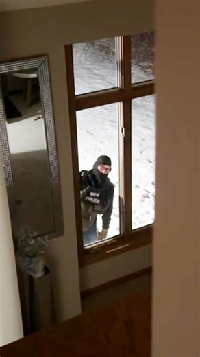 Journalist who live-streamed church protest arrested at home