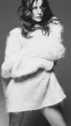 CHIC DISCOVERY on Instagram: "the vibe of a very chic life 💌"