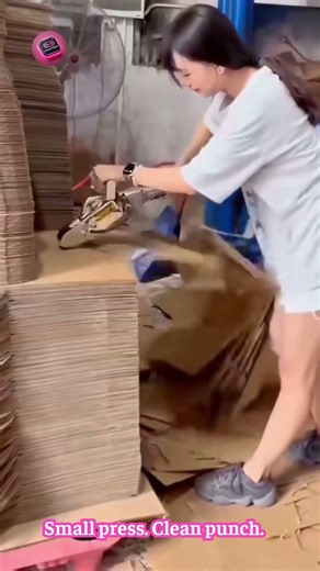 📎 This Compact Handheld Paper Punch Is Surprisingly Powerful #OfficeGadgets