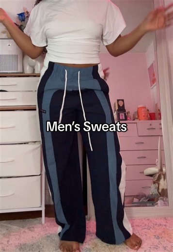 Sometimes men’s clothing are better ! Especially the sweatpants on TikTok shop #TikTokShopStockUp #tiktokshopcreatorpicks #sweatpants #sweats #menspants