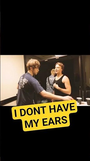 5SOS Live Show 101: Don't Forget Your Ears 😂 #funny