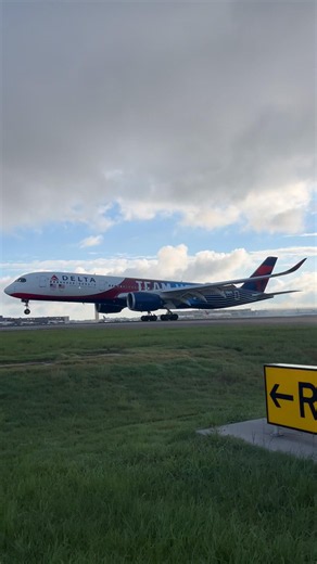 Delta A350 Team USA Landing #aviation #planespotting #airplane #aviationrnav #airport