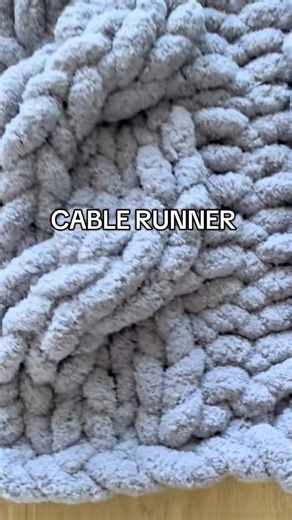 22K views · 263 reactions | Who needs a fancy throw when you can flex a cable stitch runway for your bed? ️” #DIYDecor #YarnAddict #CozyQueen #ChunkyKnitLove #CableObsession #helleschunkyknitblankets | Holymolydane | Facebook