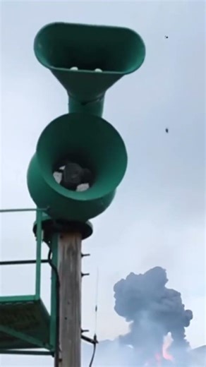 A.C.A. Allertor 125 Activating in a volcanic eruption