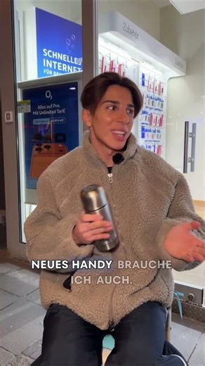 No drama, no switching, just benefits and amazing deals. The O₂ Black Weeks start now. 💁‍♀️