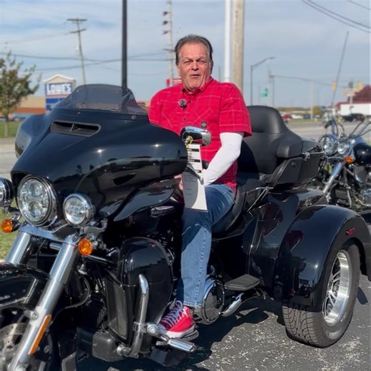 2021 Harley-Davidson Tri Glide — the ultimate three-wheel freedom machine built for comfort, style, and long-haul rides 🏍️🔥 Ready to hit the open road? Stop in today or call for details! #HarleyDavidson #TriGlide #ThreeWheeler #RideInStyle #FreedomMachine #MotorcycleLife #IndependentMotorsports #ForSale #TouringBike | Independent Motorsports