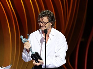 Pedro Pascal Gets Emotional After Winning First Major Award of His Career — See the Moment Here