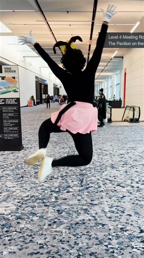 KB 𓆏★ 🔜 AnimeNJ++ on Instagram: "GIVE IT UP FOR THE WARNER SISTERRRR !!! DOT WARNER 💞 ☆ This was from NYCC 2025 :> !! I haven’t cosplayed Dot in a hot minute ☆ character: Dot Warner cartoon: The Animaniacs #animaniacs #dotwarnercosplay #nycc #dotwarner #explorepage"