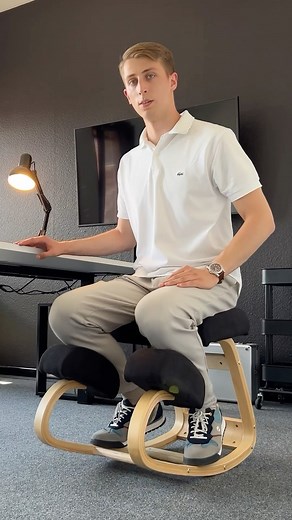 🌟 Unlock the Benefits of Kneeling Chairs with Vilno! 🪑 Tired of the same old discomfort from traditional chairs? Say hello to a revolution in seating with Vilno’s Kneeling Chair! 🚀 ✨ Why Choose a Kneeling Chair? 1. Posture Perfect: Promotes a natural, upright posture, reducing strain on your back and shoulders. 2. Back Bliss: Experience relief from back pain and discomfort, enhancing your overall well-being. 3. Active Sitting: Engage your core muscles and promote healthy movement throughout y