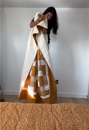 Finished my first ever quilt today!!! Machine quilted made with 100% cotton and fleece backing 🥰🥰🥰