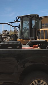 7.1K views · 64 reactions | Can this toolbox jump start this 24v Front End Loader? #powerbox #generator #heavyequipment #constructionlife #construction | CIC Powerbox | Facebook