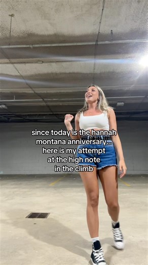 here is my attempt at the high note in the climb #theclimb #miley #cover #acoustic #hannahmontana