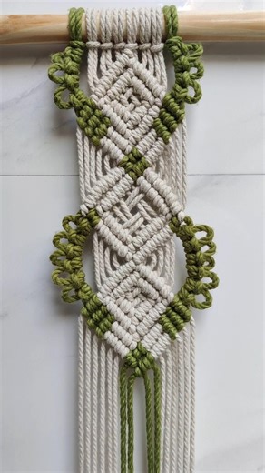 Macrame Wall Hanging Design #macramewalldecor #wallhanging #walldecor #macramewallhanging #macrame