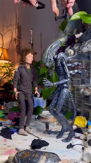 16K views · 617 reactions | #Ripley and the #Xenomorph  | Sigourney Weaver Fanspage | Facebook