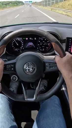 2025 Alfa Romeo Tonale 1.5 Hybrid 160 HP DCT7 Acceleration Test (0-100 km/h)