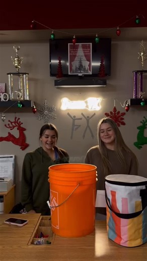 ⭐️Congratulations to the 8th winner of our Holiday Calendar Draw - Julie V⭐️ Not too late to purchase tickets and enter for your chance to win! #dancefxstudio #BOOMKA #dance #dancestudio #season32 #niagaradance #DFX | Dance FX Studio