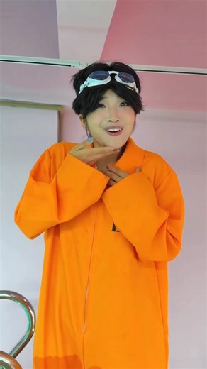 How can I go down to swim #kpop #golden #rumi #kpopdemonhunters #trending