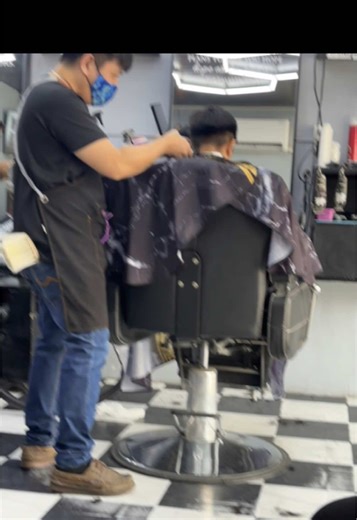 Prepping for their graduation pictorial tomorrow🥰😍🥰