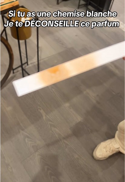 Je te conseille ce parfum si tu as une chemise blanche #Parfum #parfumviral #parfumtiktok