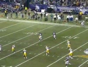 3.4K views · 26 reactions | On December 24, 2004 the Green Bay Packers beat the Minnesota Vikings 34-31 to win the NFC North. Packers quarterback Brett Favre finished 30 of 43 for 365 yards and 3 touchdowns. Green Bay’s Donald Driver hauled in 11 receptions for 162 yards and a touchdown. | Davenport Sports Network | Facebook