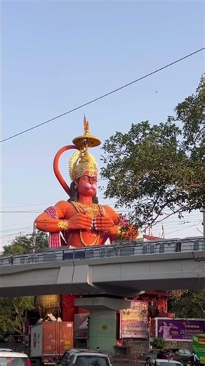 Delhi Metro X Jhandewalan Hanuman Mandir #travelwithyourgulshan #delhimetro