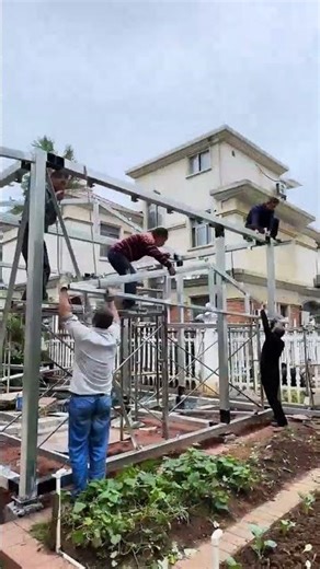 The entire process of installing mobile modular houses #mobilehomecleaning #courtyarddesign