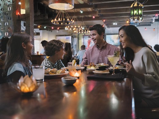 Best Restaurants in Orlando: Top Dining & Food Experiences