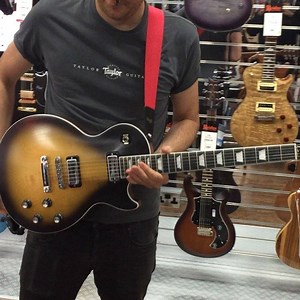 New in - Xvive U2 wireless guitar system. Plug and play wireless freedom for just £99! https://www.reidys.com/pr/guitar-accessories/xvive-xu2-carbon-wireless-guitar-system-27481/ | Reidys Home of Music