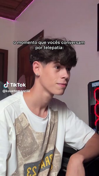 Momentos Engraçados na Sala de Aula com Kaue Tomazelli