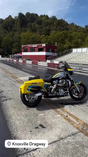 68 reactions | @dreamridesjohn • All show and all go! • • #proper_baggers #properbaggers #performancebagger #performanceharley #performancebaggers #performancedyna #harleydavidson #roadglide #streetglide #roadking #softail #dyna #sportster #baggerwheelies #cvo #fxr #indianmotorcycles | Proper Baggers | Facebook