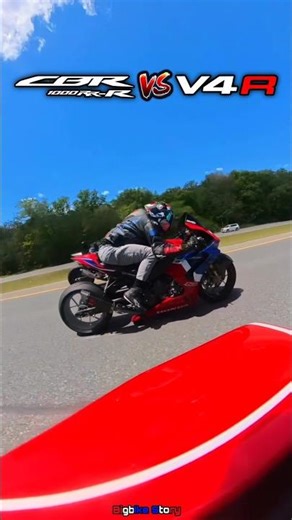 CBR1000RR-R vs V4R