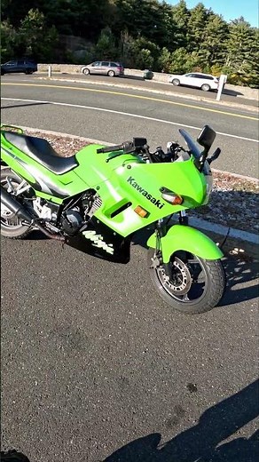 Ninja 250 Owner Rides a "Real" Bike... (2003 Kawasaki ZX7R)