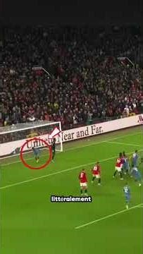 The stroke of genius hidden behind the free kick: when tactical intelligence saves a player