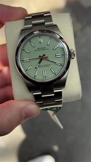 Beautiful close up on the recently released Rolex ‘Pistachio’ OP41 👀👏🏻 📸 by : (IG) affluent_time #rolex #oysterperpetual #watchcollector #horology #wristwatch #rolexwatches #watches #fyp #foryoupage #foryou