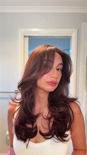 Still learning but she’s getting there 🤍 nothing like a fresh blow wave to bring me back to life ✨ @davroe voluminous spray @mova Master10 8 in1 hair tool 👌 #hairstyle #hairtutorial #tutorial #fyp