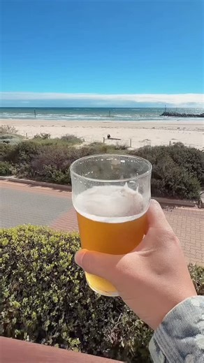 在海邊 獨旅，一個耍廢的下午 好好的跟過去的自己對話 期待未來的自己可以更好 | Jack Chi