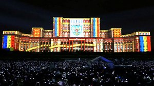 Architectural Masterpieces - Projection