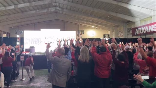 Arkansas head coach Ryan Silverfield calling the Hogs with the fans to conclude this afternoons event! #WPS #arkansas #razorbacks | PigTrail Nation