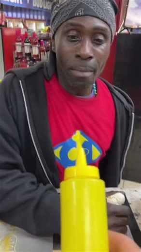 Tomato sauce prank 😂😂#tomatosauce #prank #foryou #funnyvideo #funny #fyp #usa🇺🇸