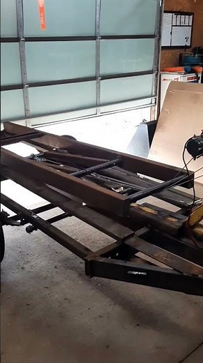 better look at the winch setup on the homemade dump trailer.